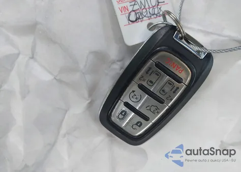 2017 Chrysler Pacifica Touring-L z USA, uszkodzony, nr VIN 2C4RC1BG4HR661353